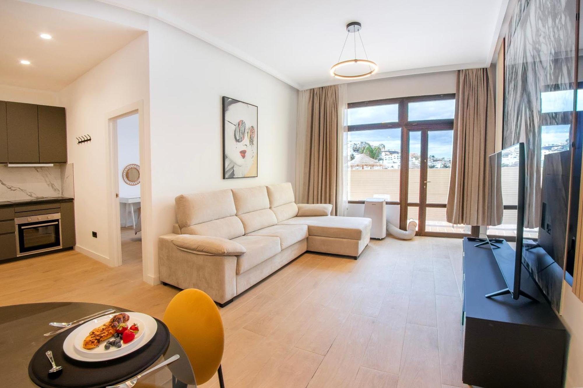Trendy With A Heated Pool And Near Aqualand, 1a *